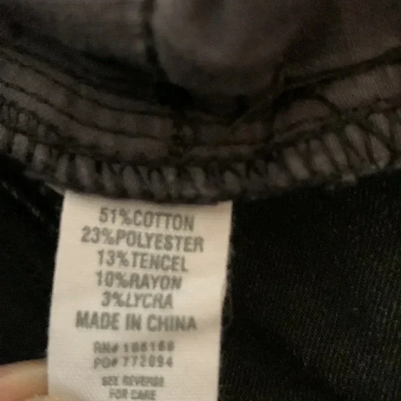 RSQ Distressed Black Denim Shorts - Picture 6 of 6